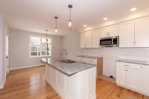 94 Lawndale Ave, Bristol CT  06010-6446 exterior