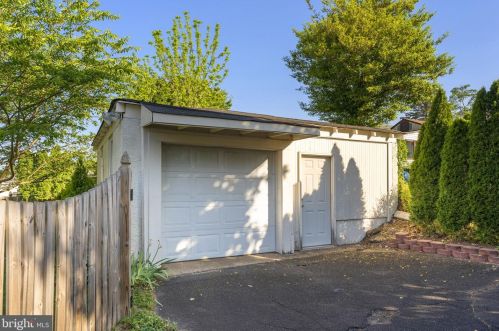 269 Spg Gdn St, Prospectville PA 19002-4826 exterior