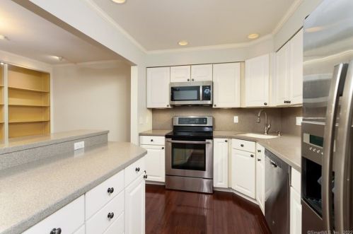 24 Radio Pl, Stamford, CT 06906-2219