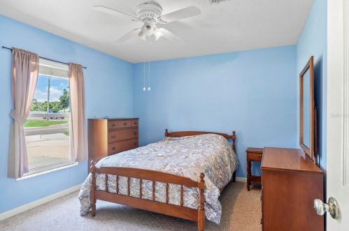 1845 Mango Tree Dr, Edgewater FL 32141-3925 exterior