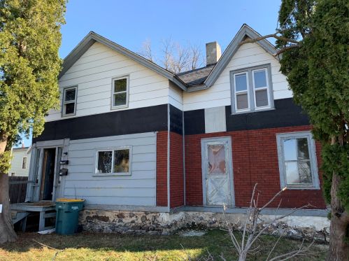 207 Mill St, Beaver Dam, WI 53916-2425