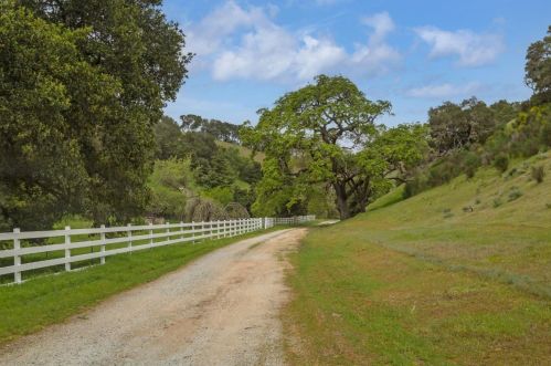 1787 San Juan Canyon Rd, San Juan Bautista, CA 95045-9704