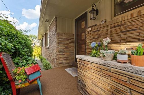 6364 Alderson St, Pittsburgh, PA 15217-2502