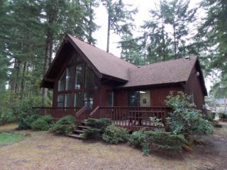 18311 Parkcrest Ct, Yelm, WA 98597-9380