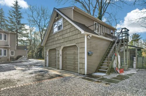 7 Sunken Meadow Rd, Northport NY  11768-2718 exterior