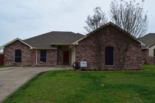 411 River Oaks Blvd, Waxahachie, TX 75165-2131