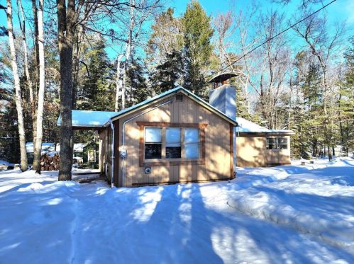11728 Tracey Rd, Crivitz, WI 54114-8976