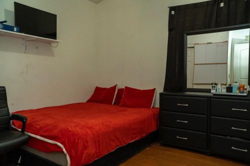 5836 Stretch Dr, Riverbank CA  95367-3110 exterior