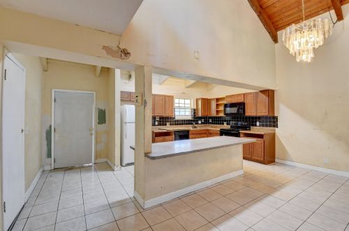 2439 Southridge Rd, Delray Beach FL  33444-8112 exterior