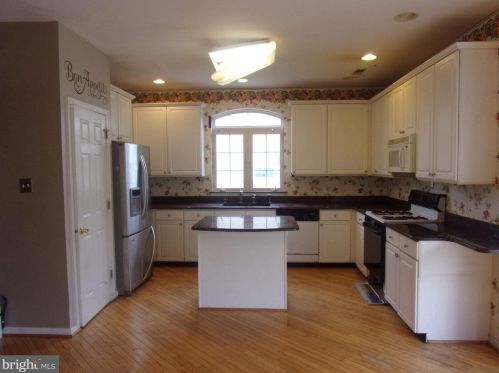 893 Ashburn Way, Auburn NJ  08085-4017 exterior