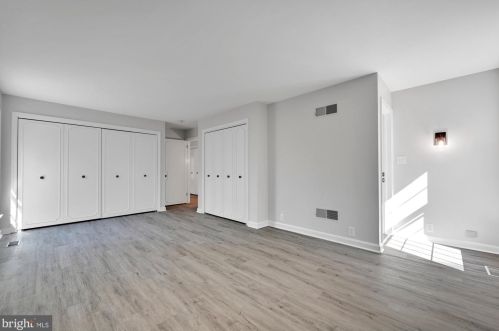 19 Edgehill Rd, Swatara PA  17033-2506 exterior