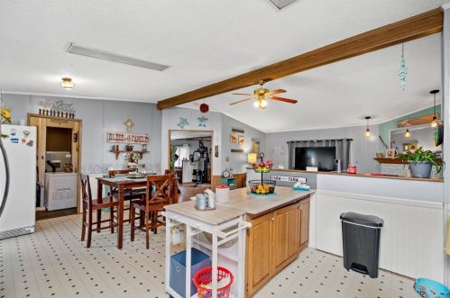 56 Wheatley Rd, North Charleroi, PA 15022-3431