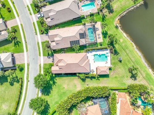 6464 Marbella Dr, Naples, FL 34105-5040