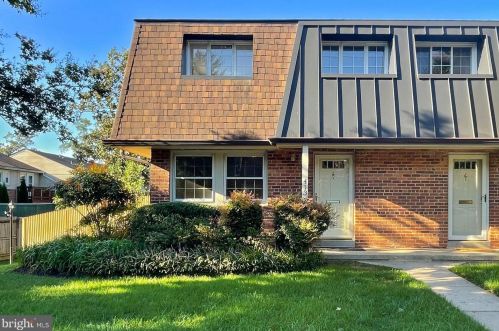 413 Hampton Ct, Falls Church, VA 22046-4121