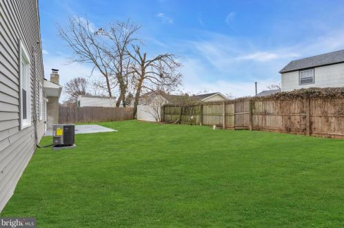 38 Parish Ln, Willingboro NJ  08046-2708 exterior