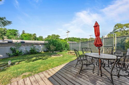 9011 133rd Ave, Cedar Lake IN  46303-9200 exterior