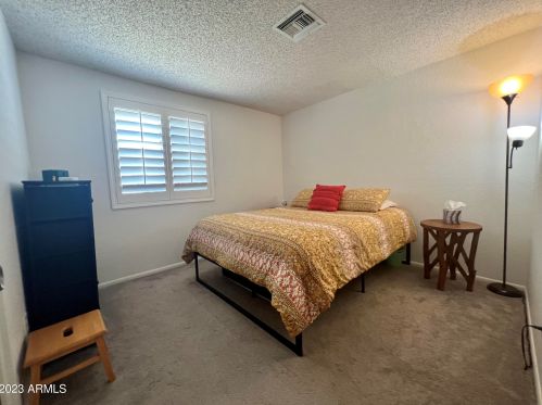 6206 Zoe Ella Way, Glendale AZ 85306-2823 exterior