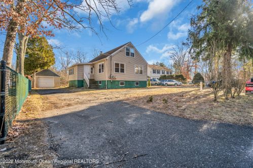237 Cassville Rd, Jackson Twp NJ  08527-4717 exterior
