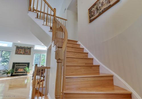 168 La Quinta Ct, Holmdel Village NJ  07733-2536 exterior