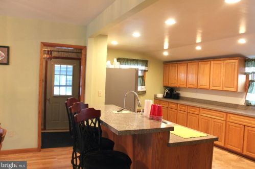 584 Main St, Barneytown PA  17052-9456 exterior