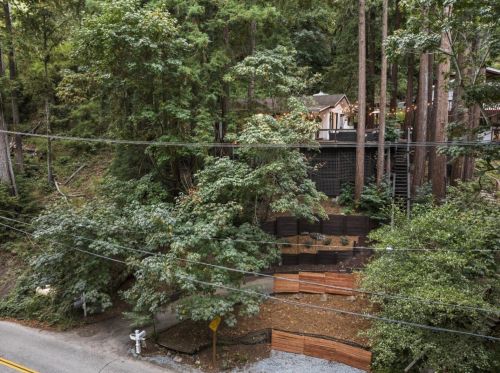 10837 Lompico Rd, Lompico CA  95018-8923 exterior