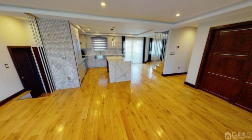 33 Berkshire Rd, Old Bridge NJ  08857-1601 exterior