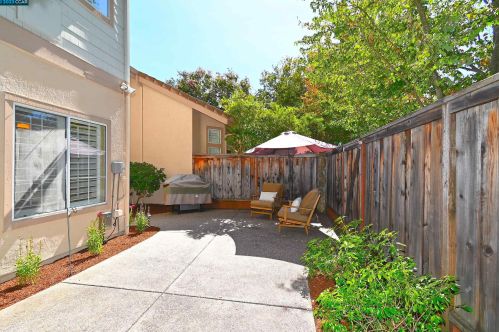 122 Tivoli Ln, Danville CA  94506-4602 exterior