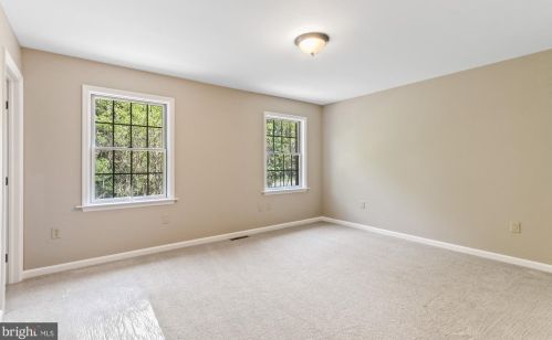 786 Arbor Dr, Red Lion PA  17356-8611 exterior