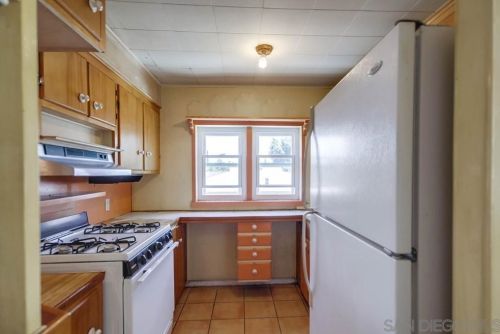 2664 Grange St, Lemon Grove CA  91945-3225 exterior