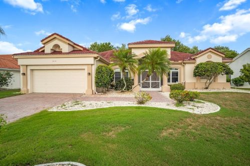 2016 Pebble Beach Blvd, Ruskin, FL 33573-6482