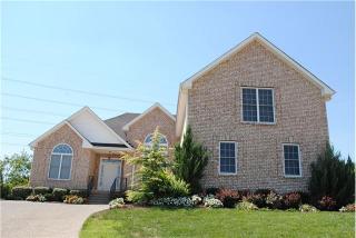 108 Kensington Ct, Hendersonville, TN 37075-7227