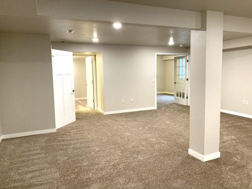 130 Stone Castle Dr, Fond Du Lac WI  54935 exterior