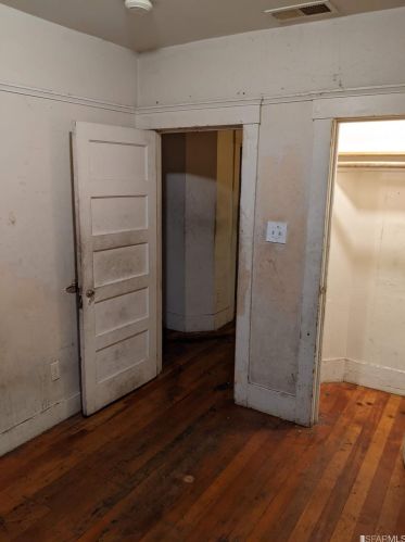 1802 88th Ave, Oakland CA  94621-1008 exterior