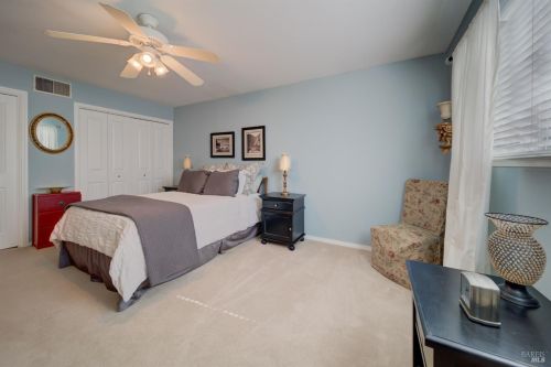 430 Willamette Dr, Vacaville CA  95688-4228 exterior