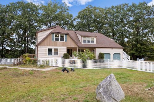 103 Durham Rd, Dover NH  03820-4363 exterior