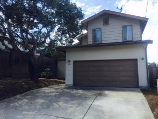 1307 Kenneth St, Seaside CA  93955-5504 exterior