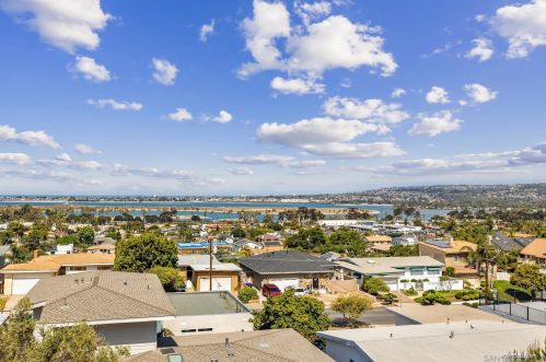 2027 Illion St, San Diego, CA 92110-1234