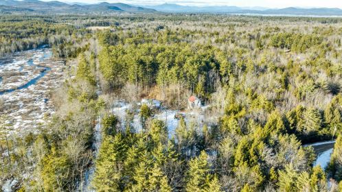 26 Rainbow Dr, Ossipee, NH 03864-7184