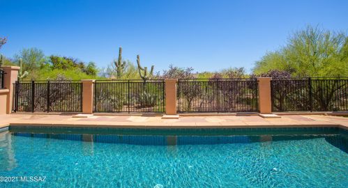 6318 Calle Del Halcon, Tucson, AZ 85718-3348