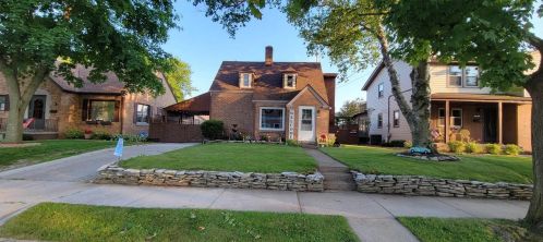 1815 Maple St, Manitowoc WI  54220-2636 exterior