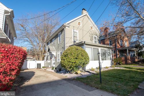 203 Woodside Ave, Trenton, NJ 08618-3432