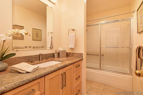 11034 Caminito Vista Pacifica, San Diego CA 92131-3301 exterior