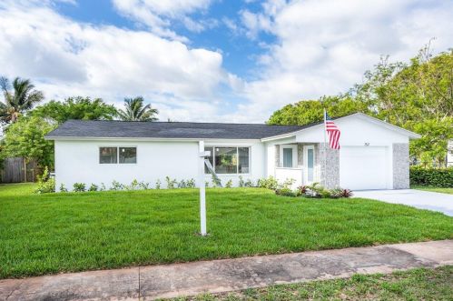 152 27th Ave, Boynton Beach, FL 33435-7629
