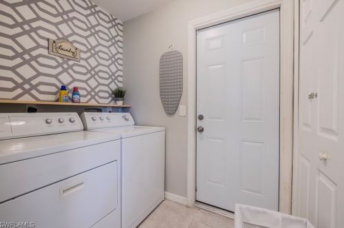 1121 47 Ter, Cape Coral FL  33914-7370 exterior