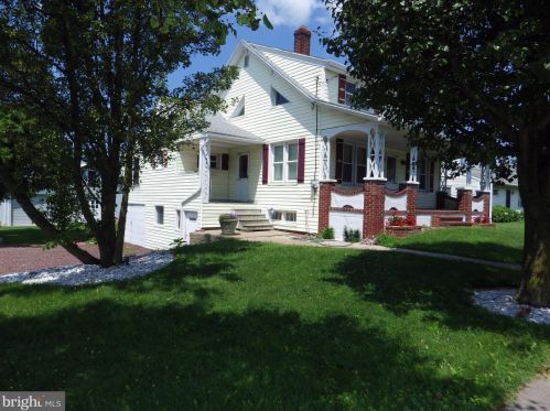 102 Center St, Gratz, PA 17030-9800