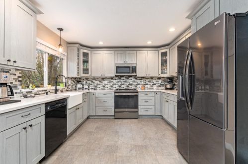 17355 Alexandra Way, Grass Valley, CA 95949-7186