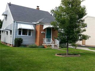 2868 Claredale Rd, Toledo, OH 43613-3229