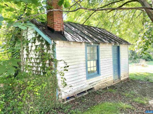 6417 Hillsboro Ln, Crozet VA  22932-3322 exterior