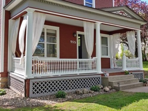 715 4th St, Red Wing, MN 55066-2415