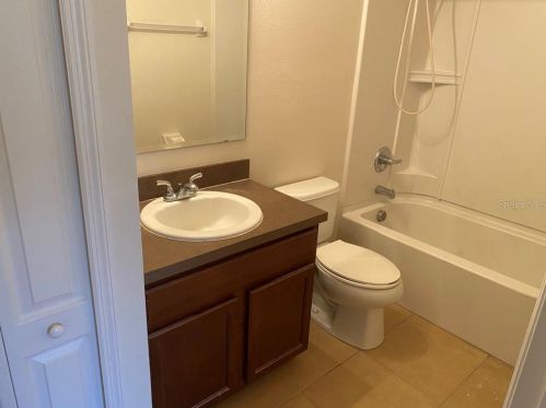 6411 Windsor Lake Cir, Sanford FL  32773-5743 exterior